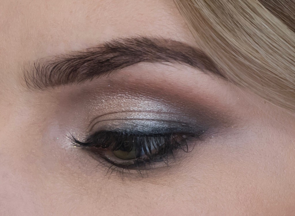 Detalle maquillaje de ojos